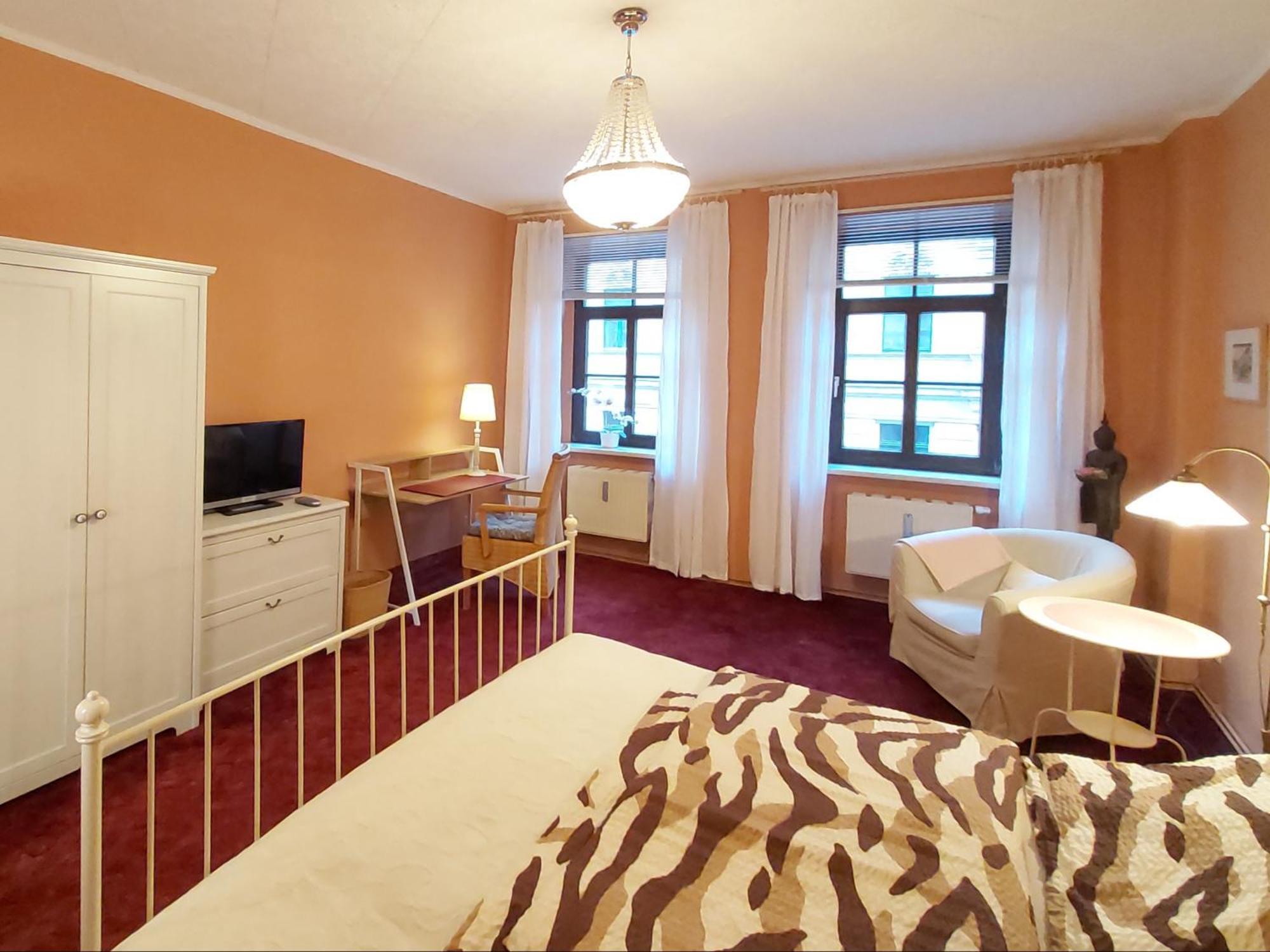 Apartment City-ferienwohnungen-dresden - Zentral Gelegen Im Haus Louisenstrasse 11 - Dresden-neustadt Dresden