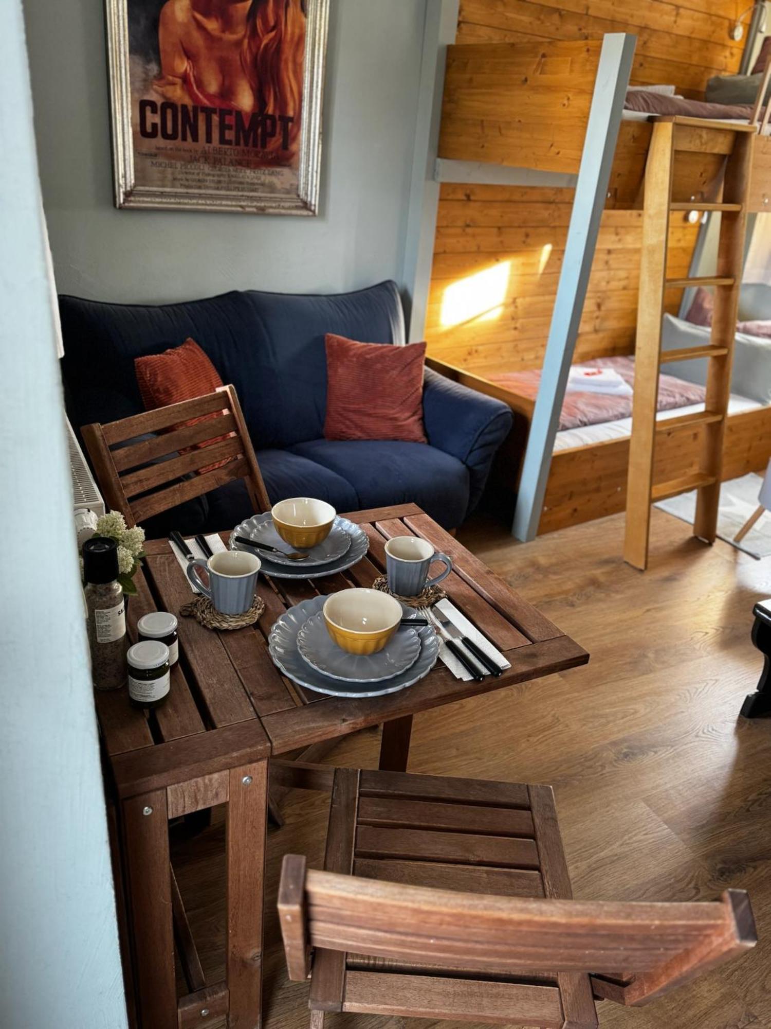 Adele - Ruhig, Direkt Am Elberadweg & Badesee Mit Balkon * Dresden