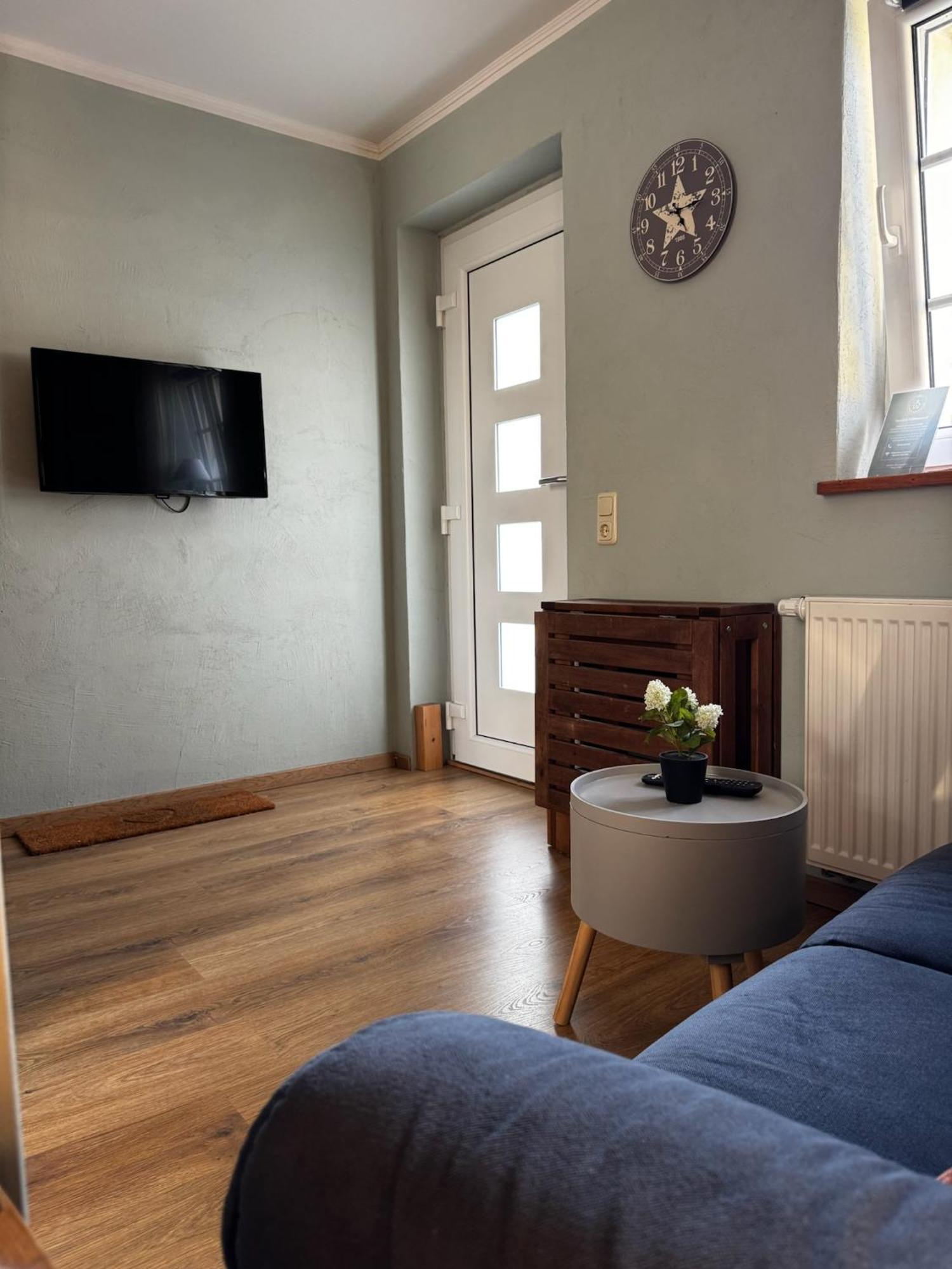 Adele - Ruhig, Direkt Am Elberadweg & Badesee Mit Balkon Apartment