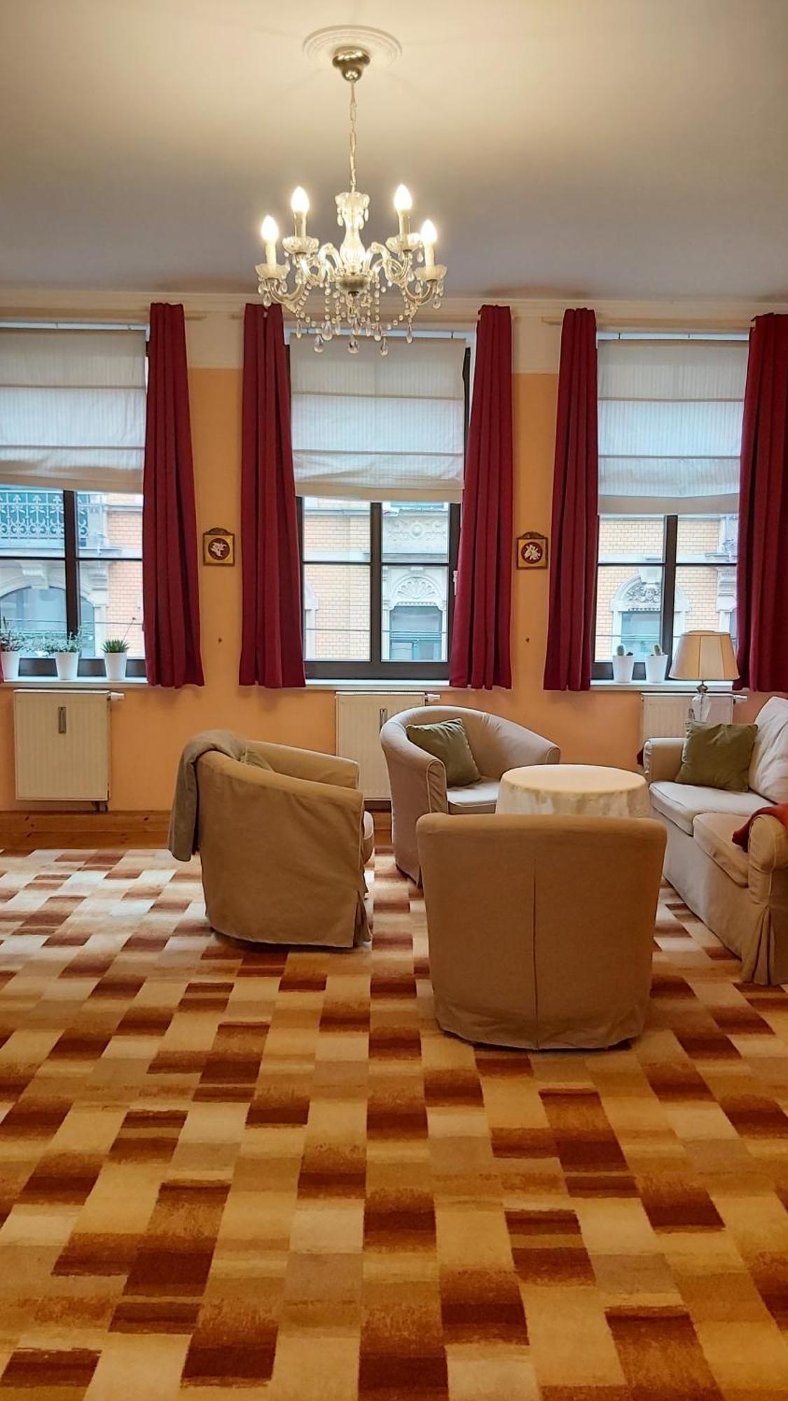 City-ferienwohnungen-dresden - Zentral Gelegen Im Haus Louisenstrasse 11 - Dresden-neustadt Dresden