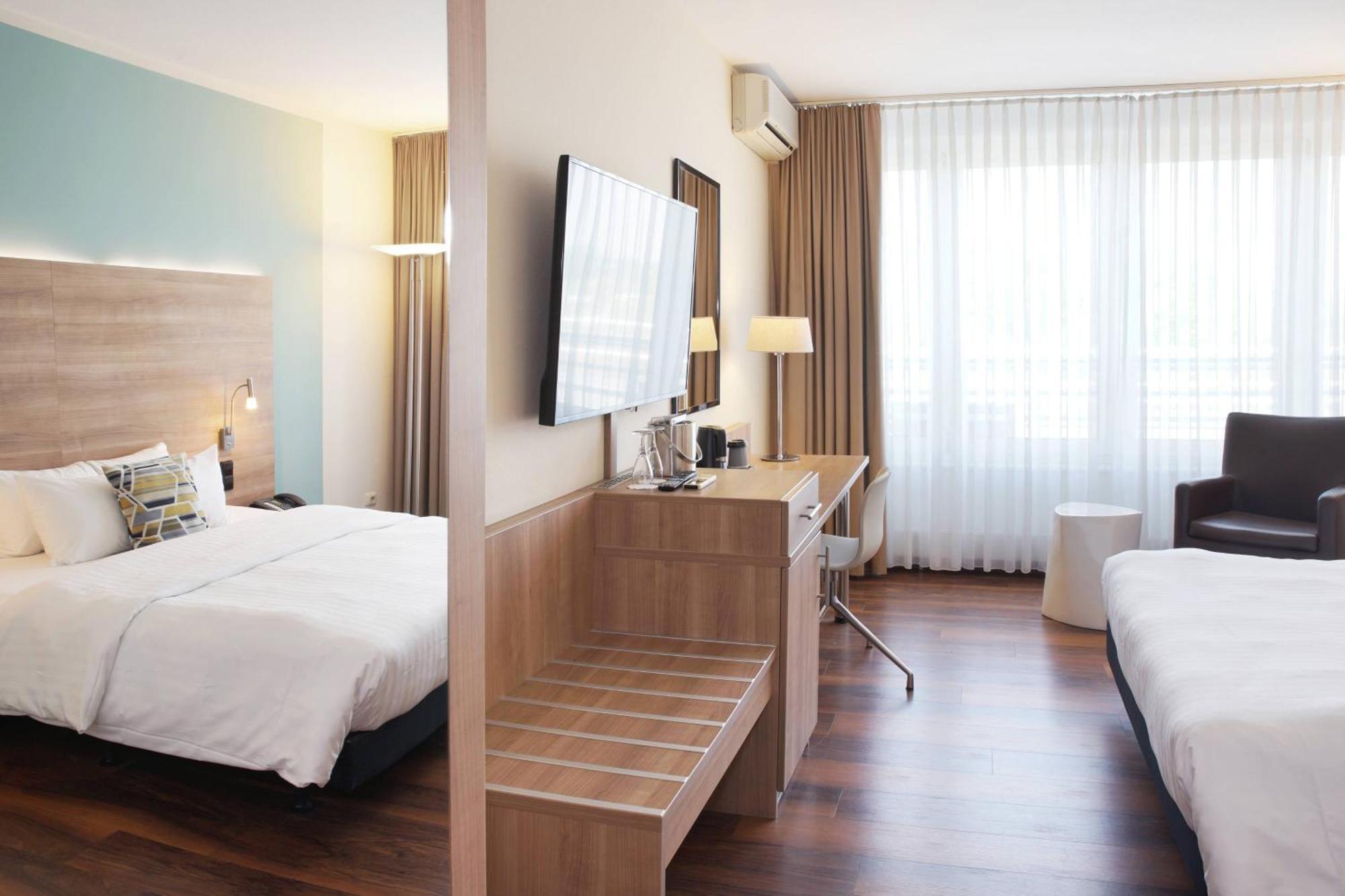 Hotel Courtyard By Marriott 4*