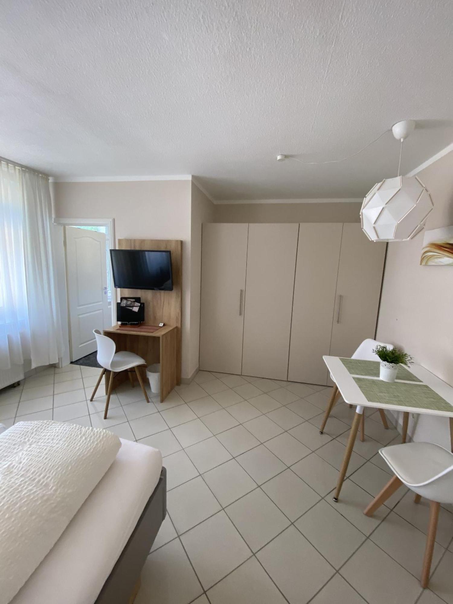 Appartement Und Gaestehaus Matthias Dresden