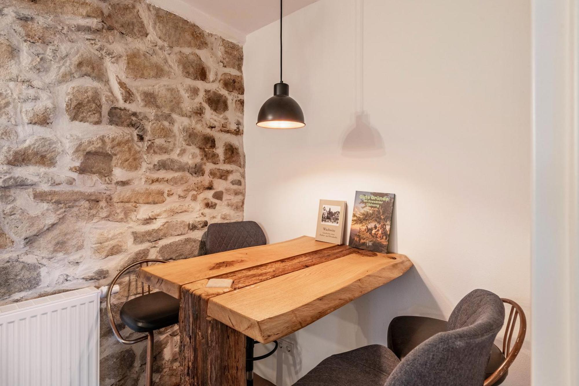 Appartement In Dresden-wachwitz