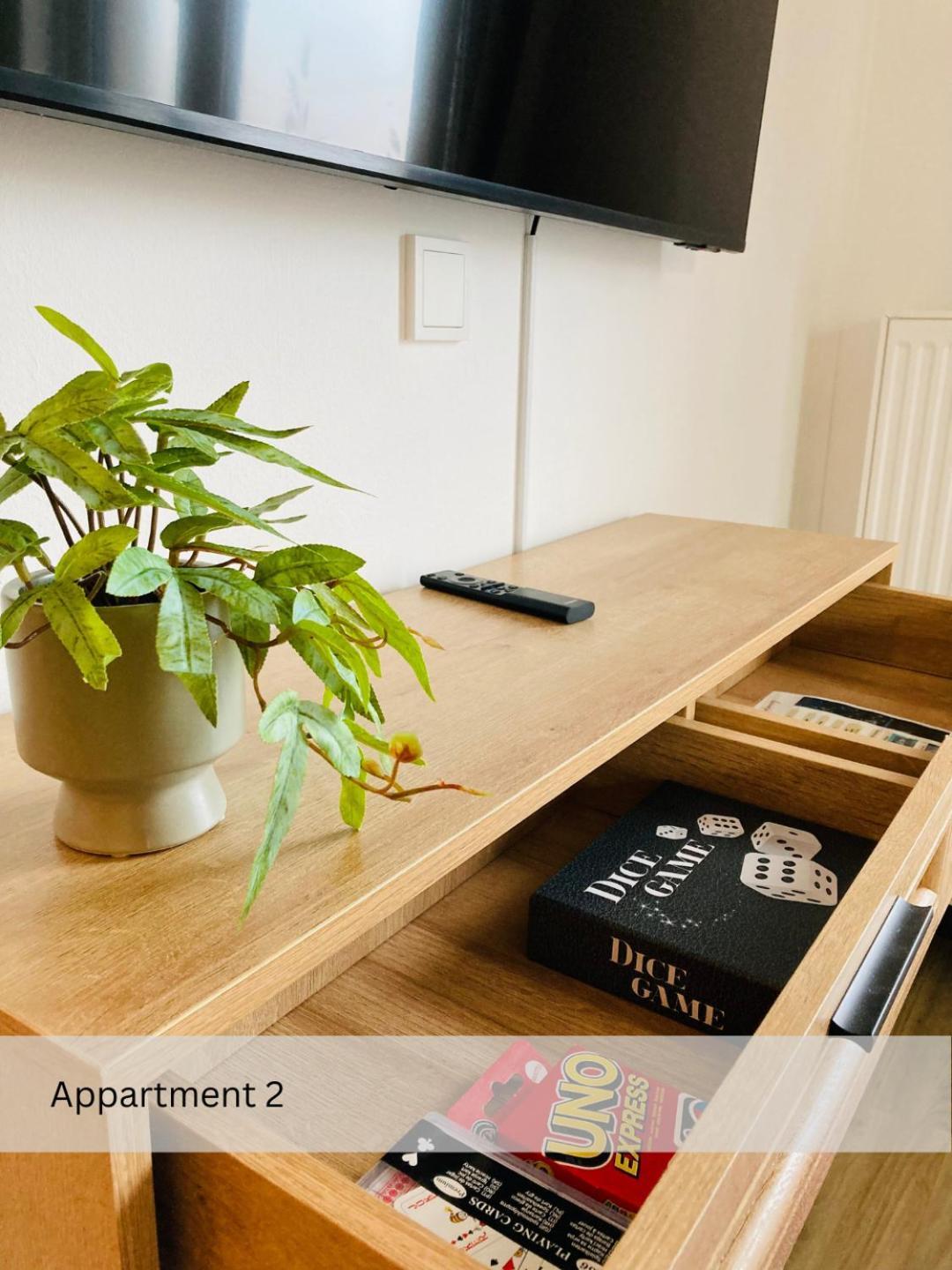 Apartment Modernes Apartment/zentrum/wi-fi/parkplatz *