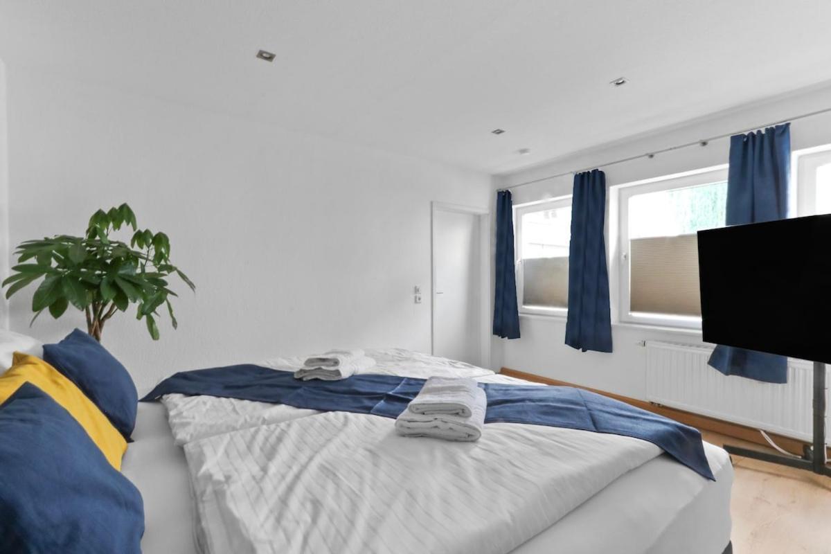 Apartment Exclusive Bungalow! 4 Rooms, 8 People, 2x Parking *