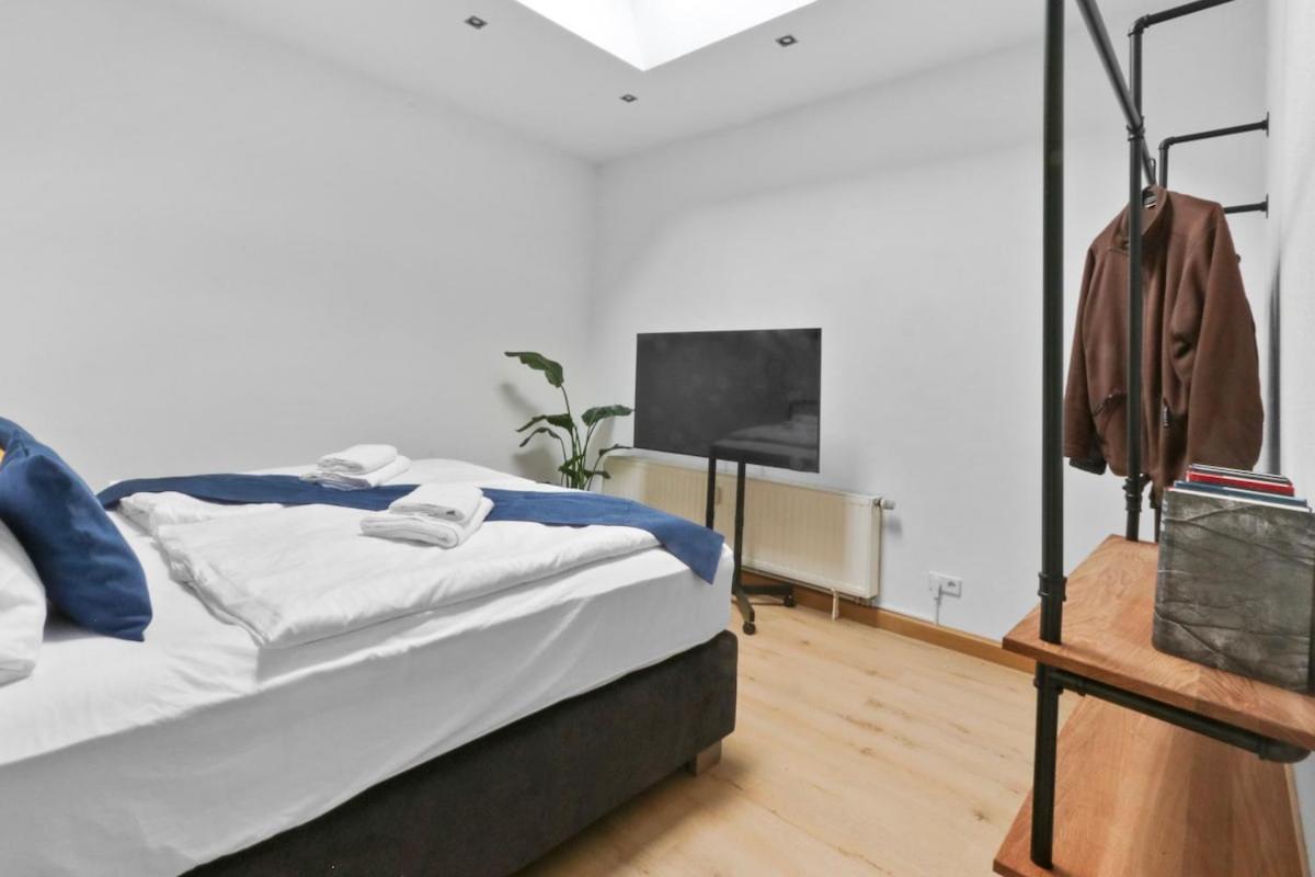 Apartment Exclusive Bungalow! 4 Rooms, 8 People, 2x Parking Dresden