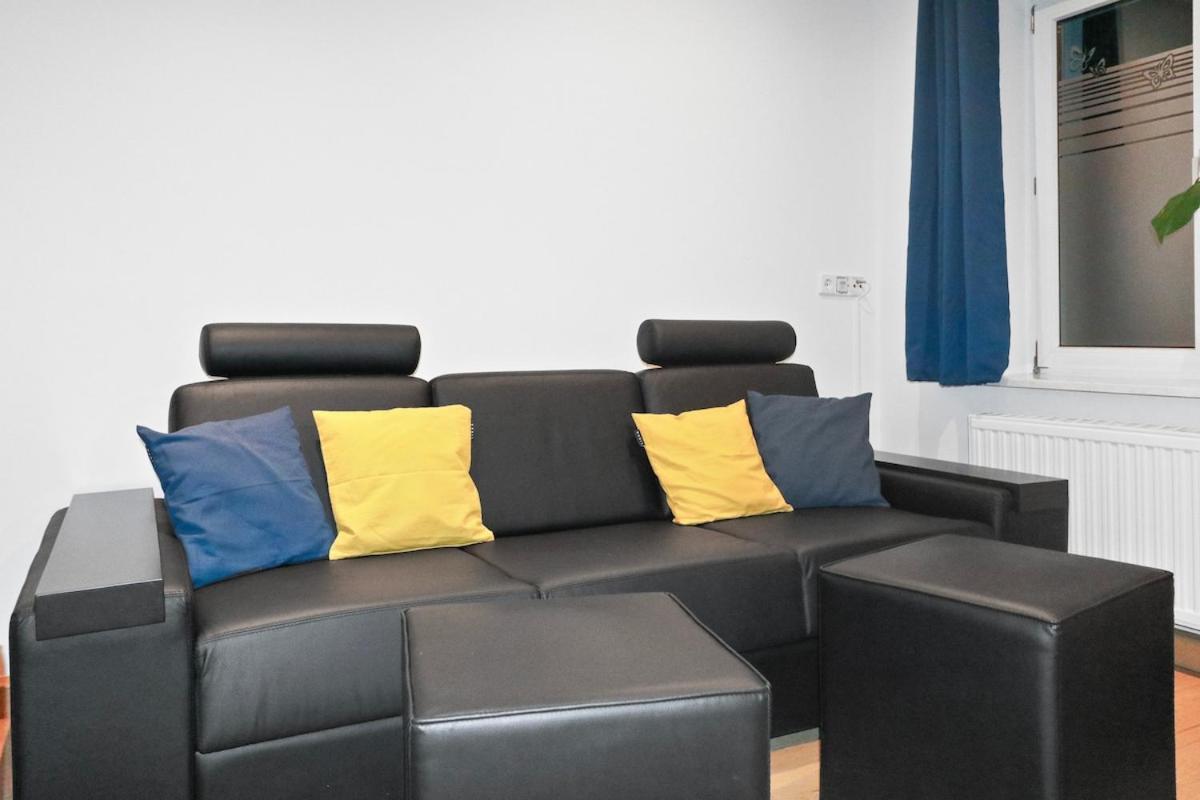 Exclusive Bungalow! 4 Rooms, 8 People, 2x Parking Apartment Dresden