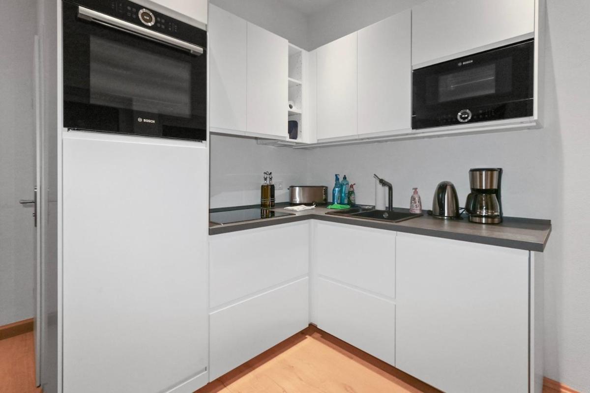 Apartment Exclusive Bungalow! 4 Rooms, 8 People, 2x Parking *