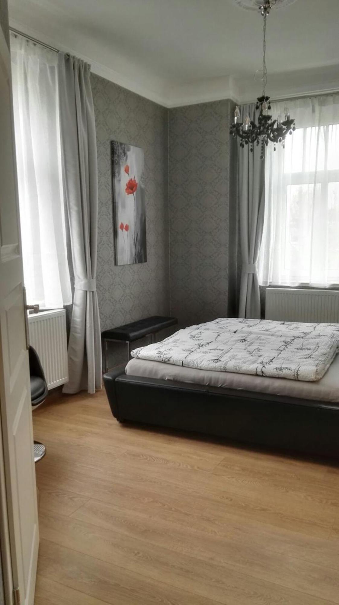 Mit 2 Baedern Und 2 Schlafzimmern Apartment