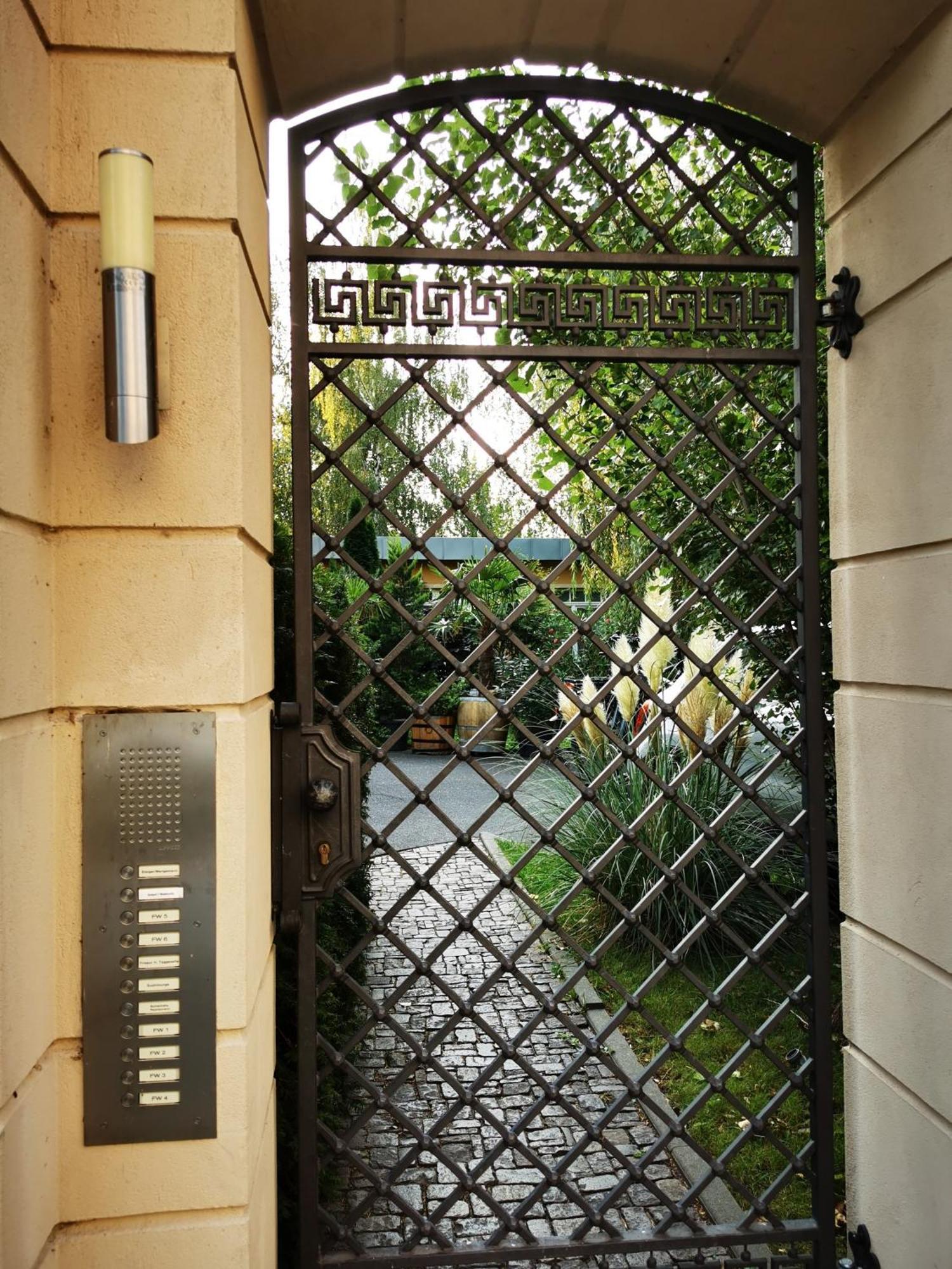 Apartment Mit 2 Baedern Und 2 Schlafzimmern