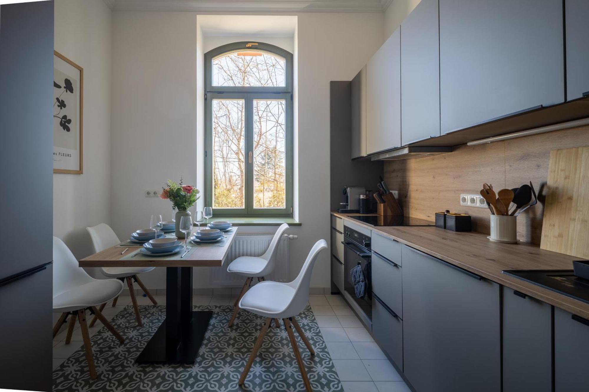 Goethe Palais Am Grossen Garten, Arbeitsplatz, Ruhig, Max 6p, Smart-tv, Eigener Parkplatz Apartment Dresden