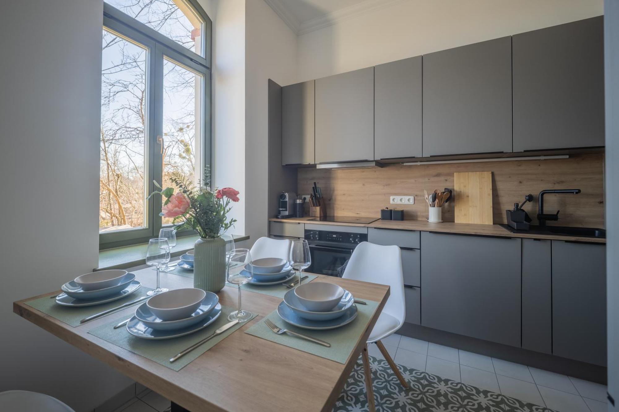 Goethe Palais Am Grossen Garten, Arbeitsplatz, Ruhig, Max 6p, Smart-tv, Eigener Parkplatz