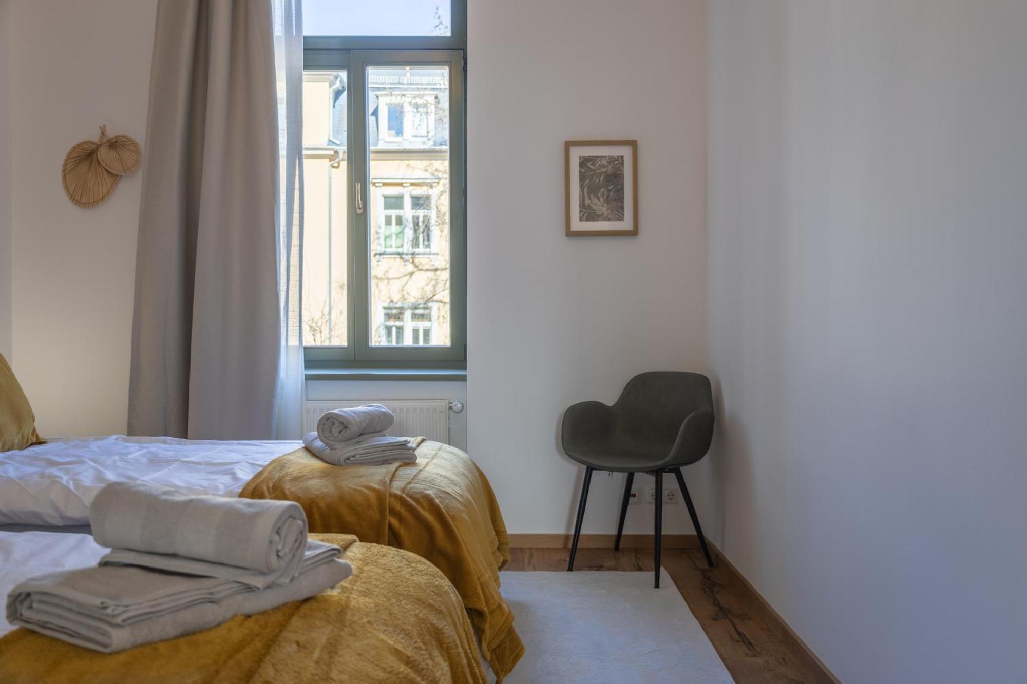 Apartment Goethe Palais Am Grossen Garten, Arbeitsplatz, Ruhig, Max 6p, Smart-tv, Eigener Parkplatz