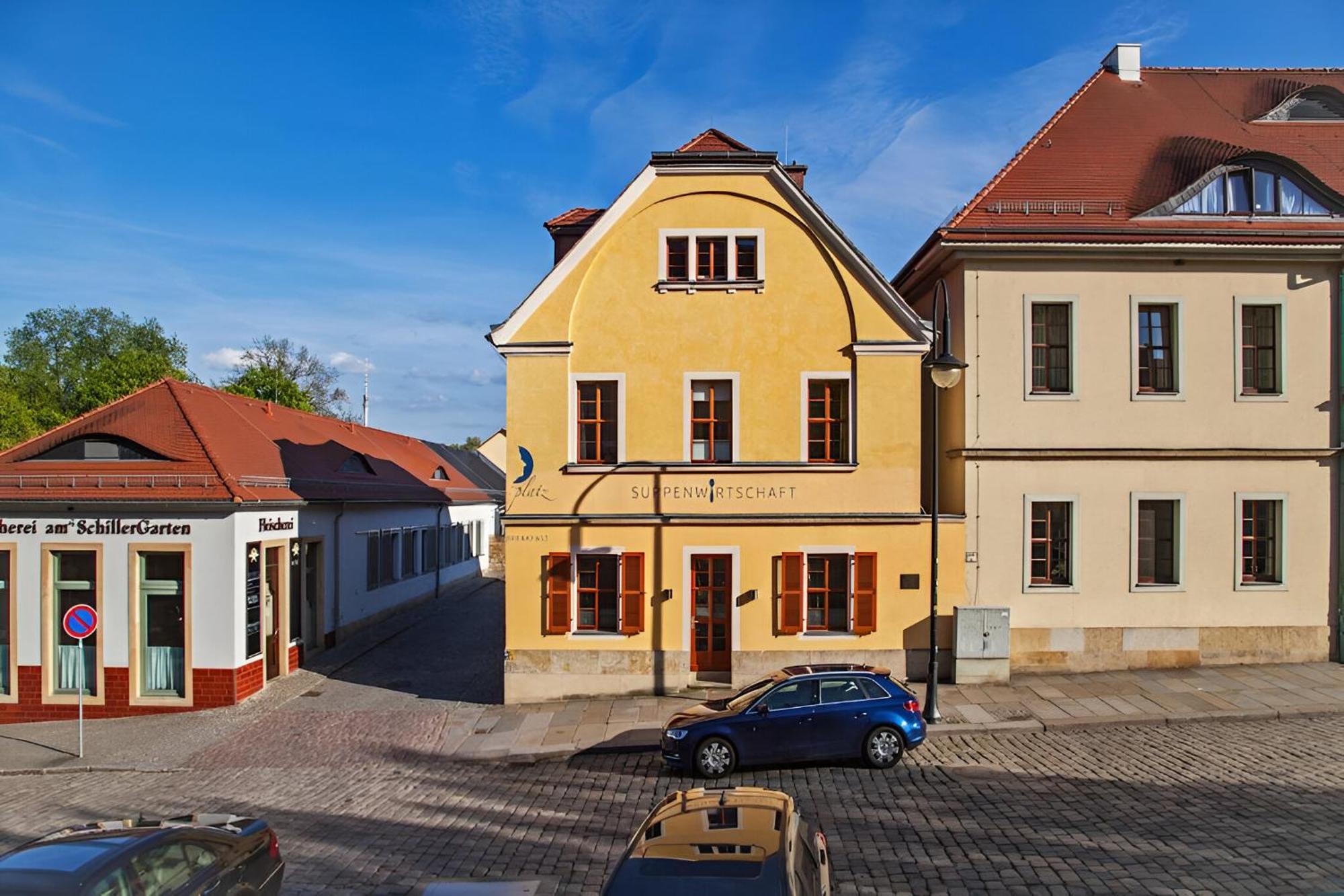 Am Schillerplatz Dresden