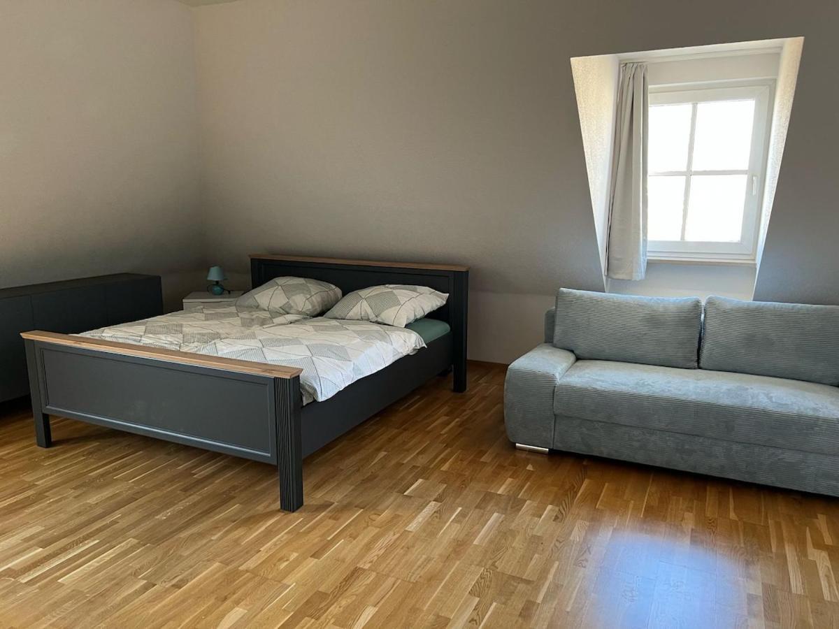 Apartment Zauberhaftes In Neustadt