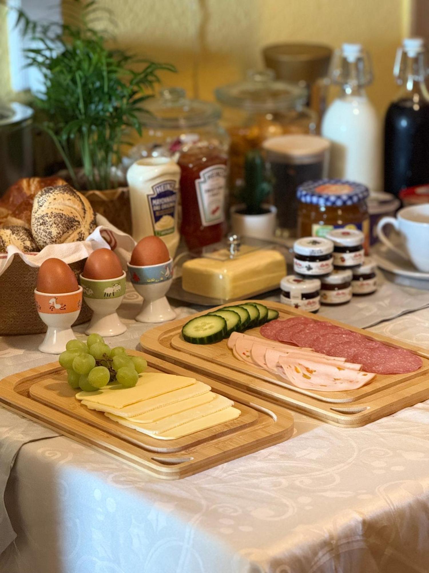 City View Apartment - Breakfast - Netflix - Free Shuttle * Dresden