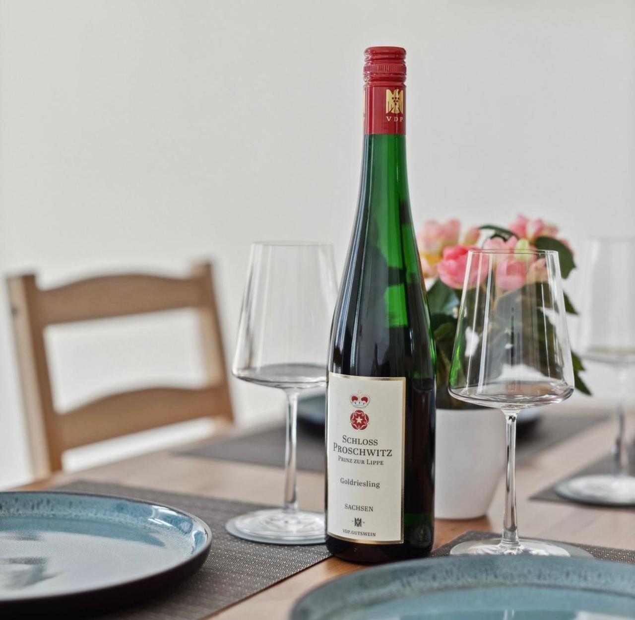 Helle Altbauwohnung 3 & Balkon - Nahe Tu & Zentrum Apartment *