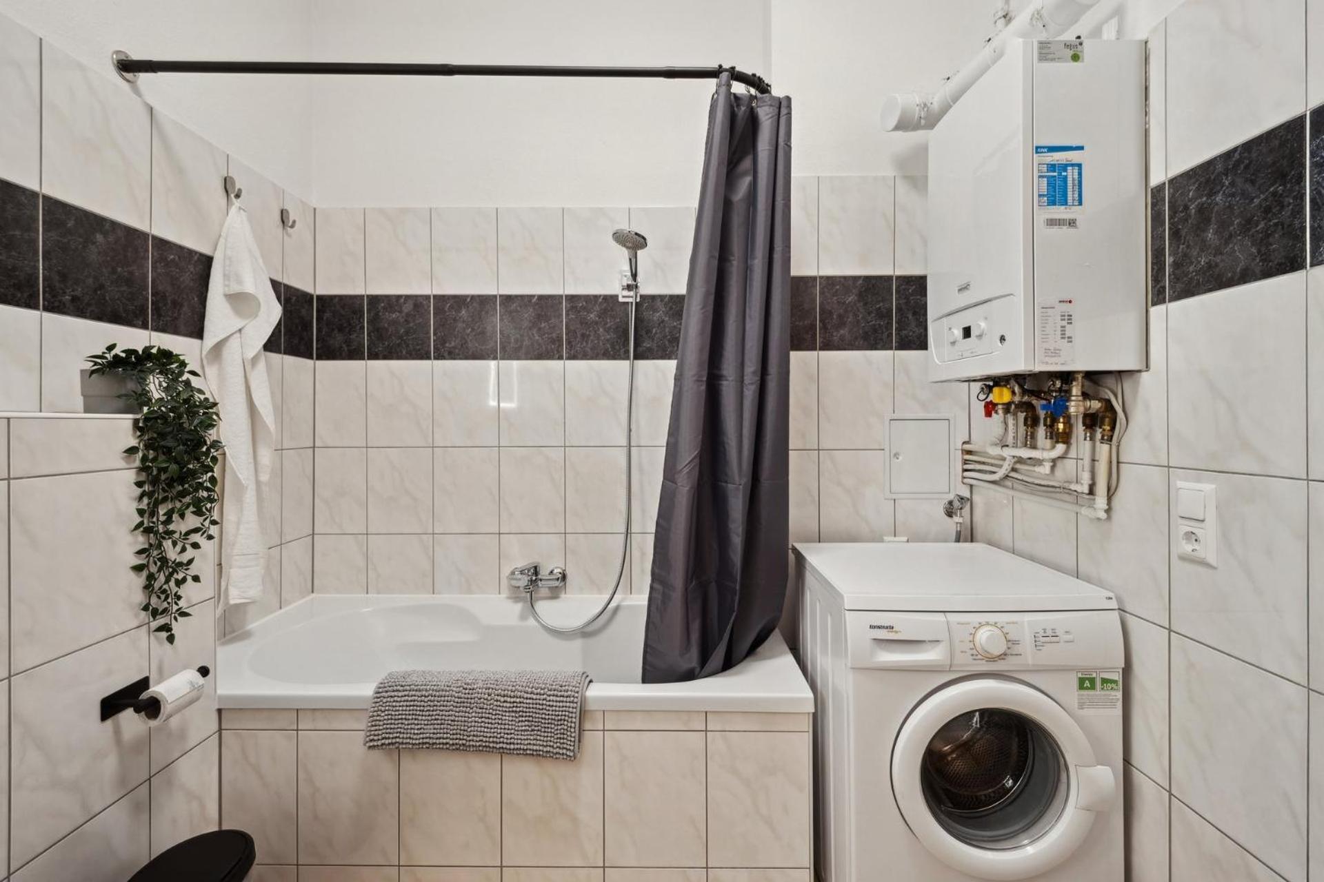 Apartment Helle Altbauwohnung 3 & Balkon - Nahe Tu & Zentrum