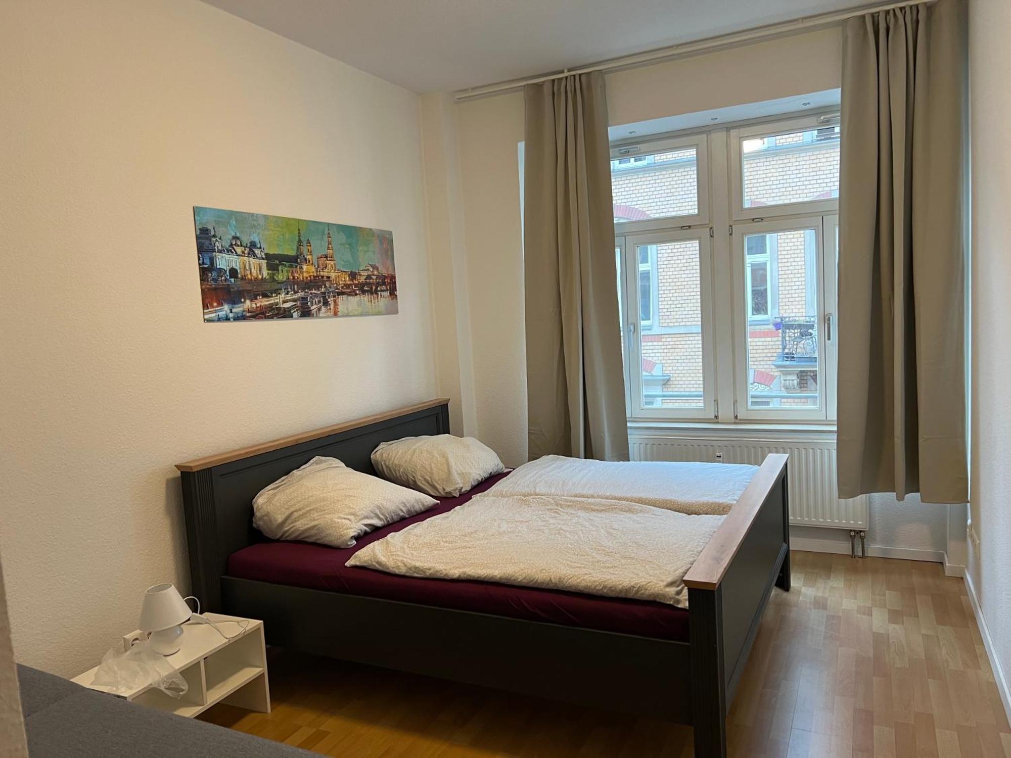 Appartement Fuer Kleine Und Grosse Reisegruppe Dresden