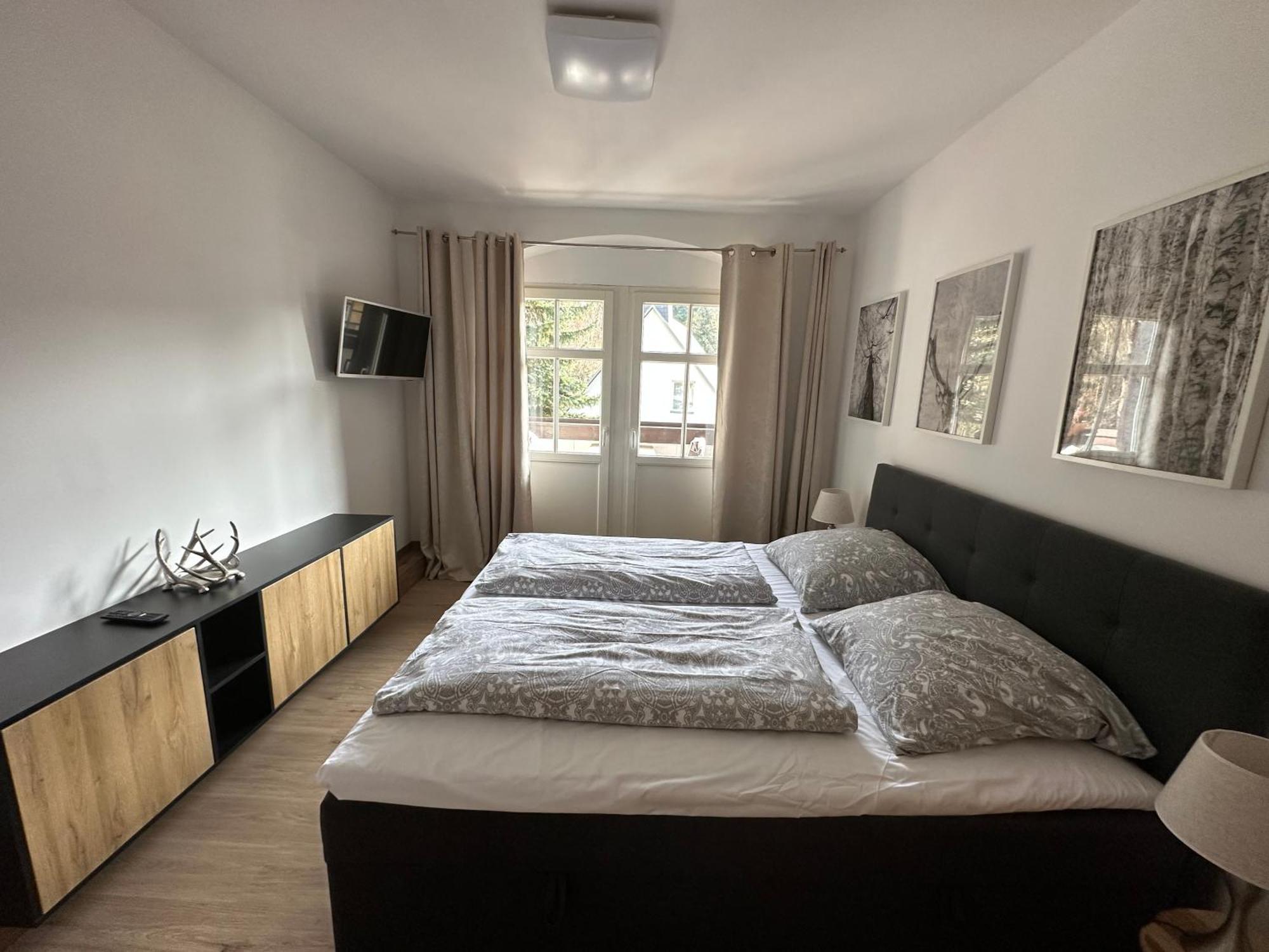 Schweizerhaus Apartment *