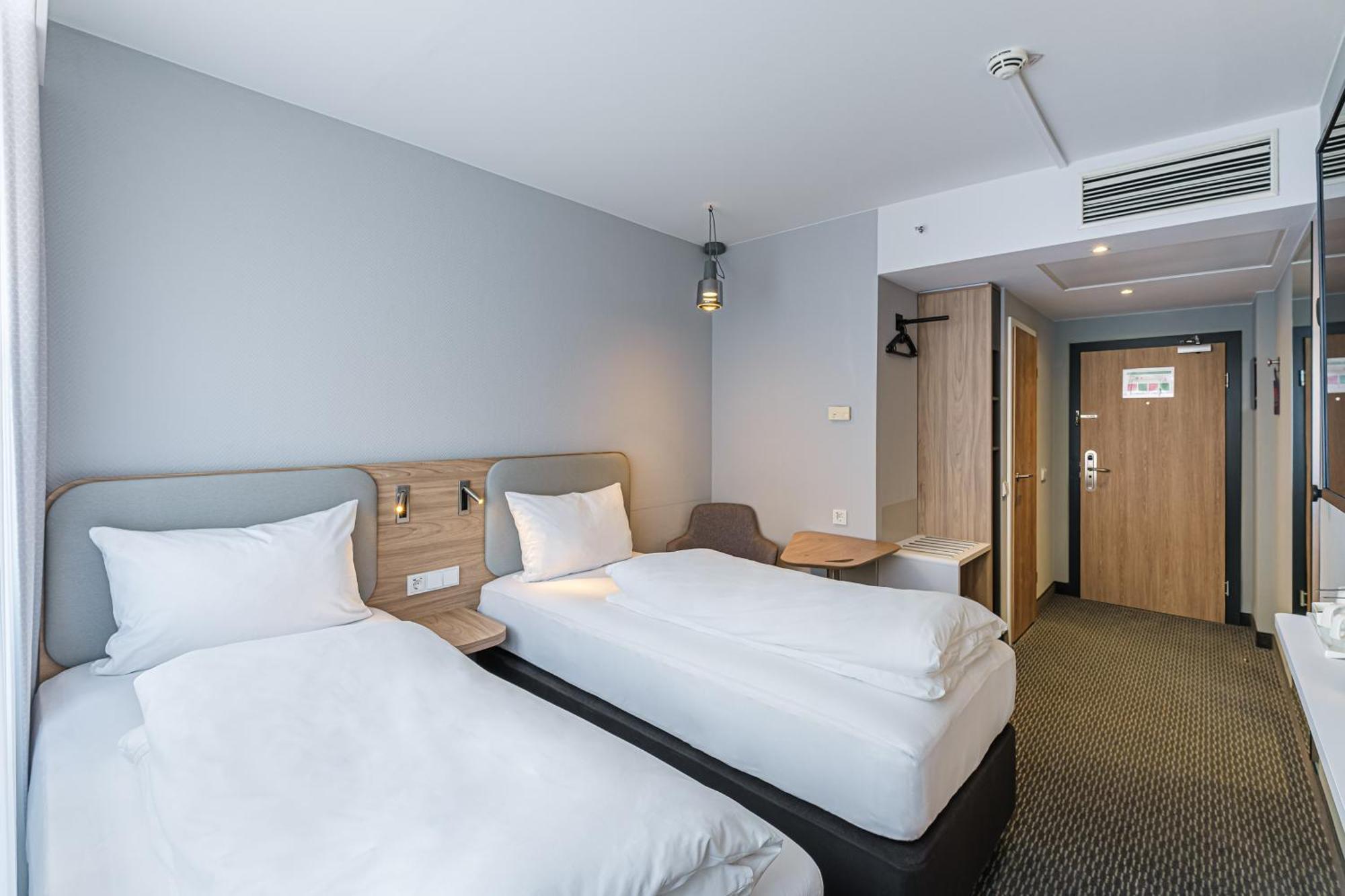 Express Zentrum By Ihg Hotel 3*