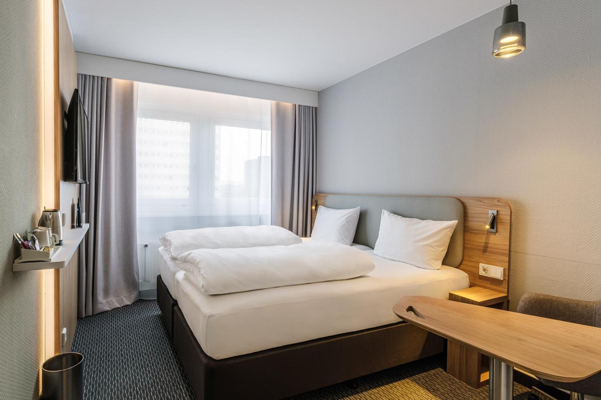 Express Zentrum By Ihg Hotel 3*