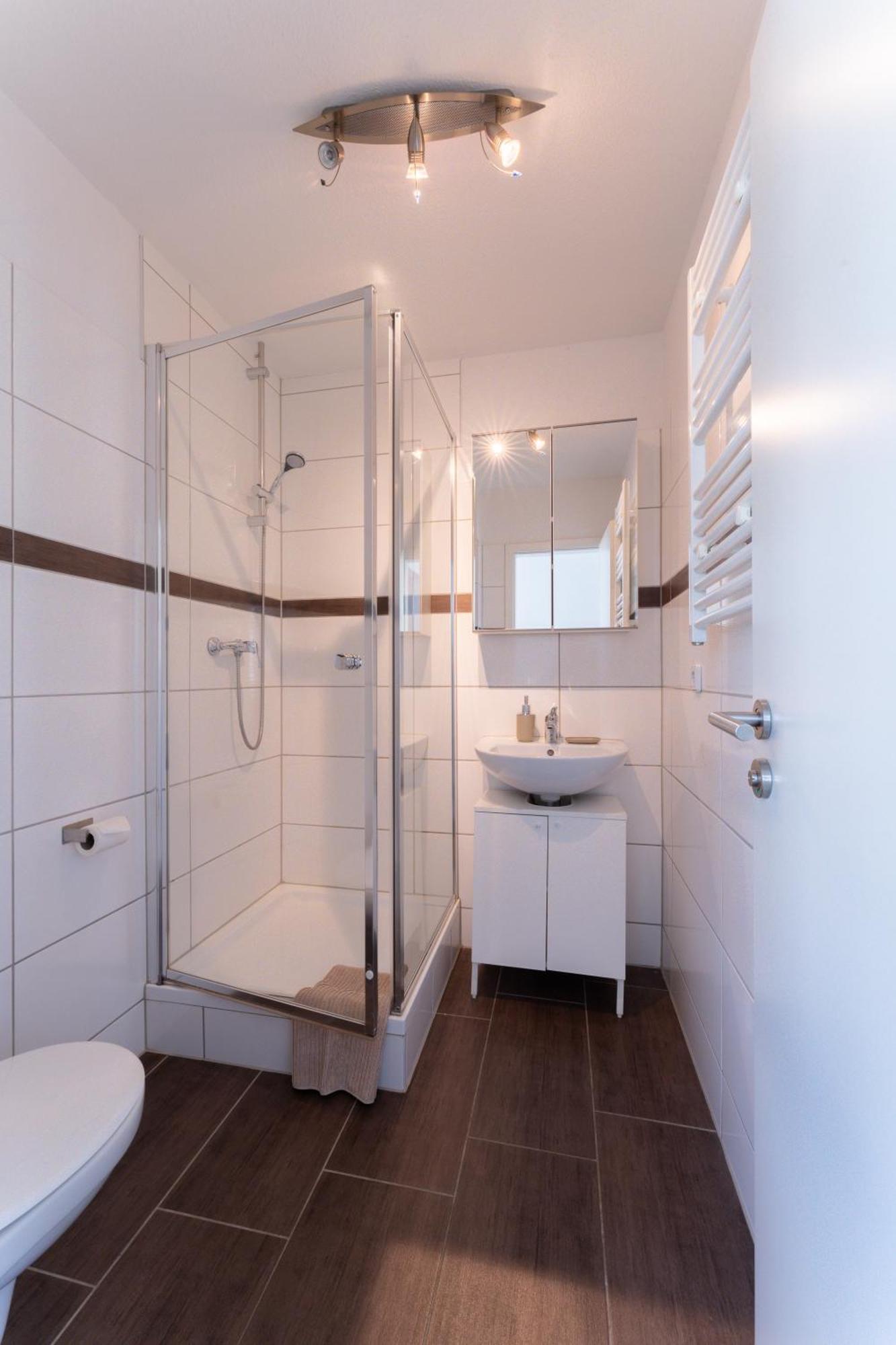 Business In Apartment *