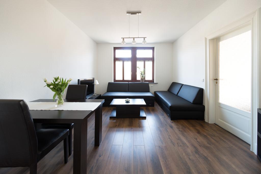 Apartment Dd *