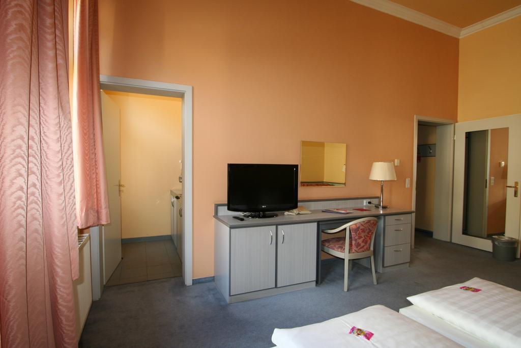 Hotel Aha
