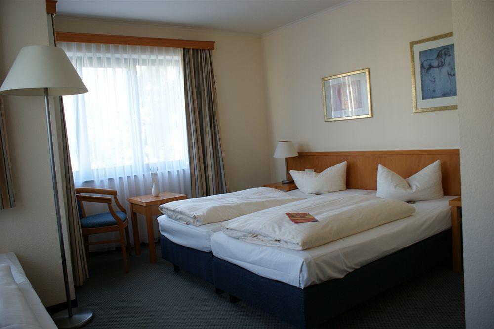 - South, An Ihg 4* Dresden