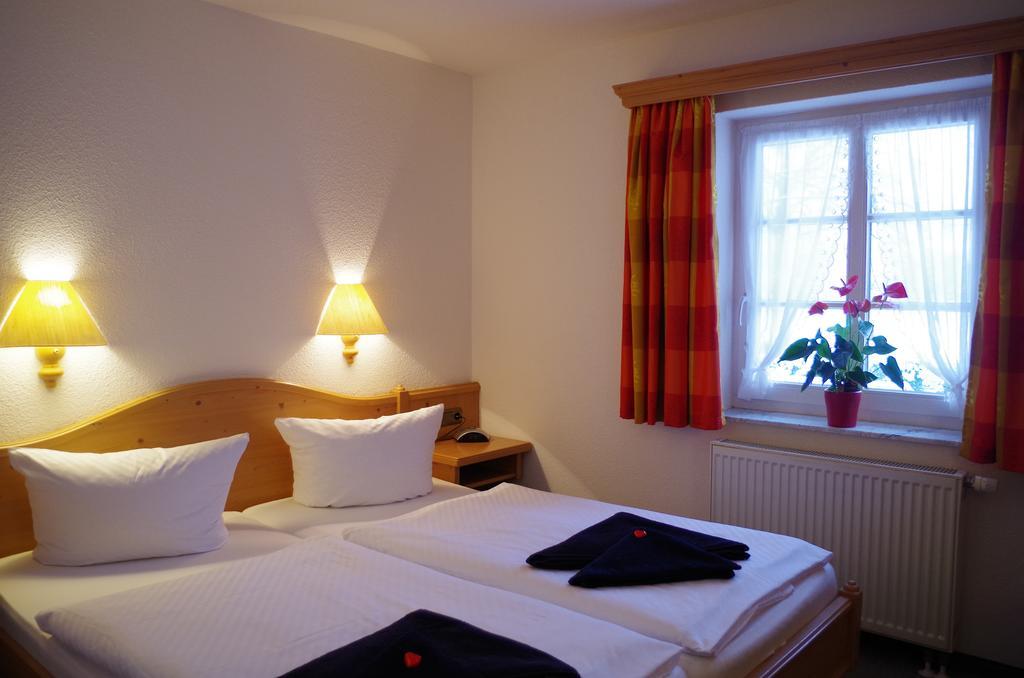 Alttolkewitzer Hof 3*