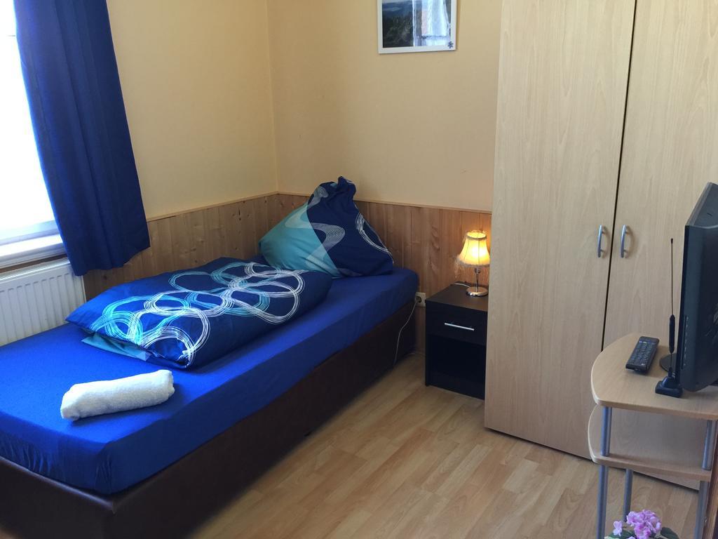 Zimmerfrei-dresden Hostel Dresden