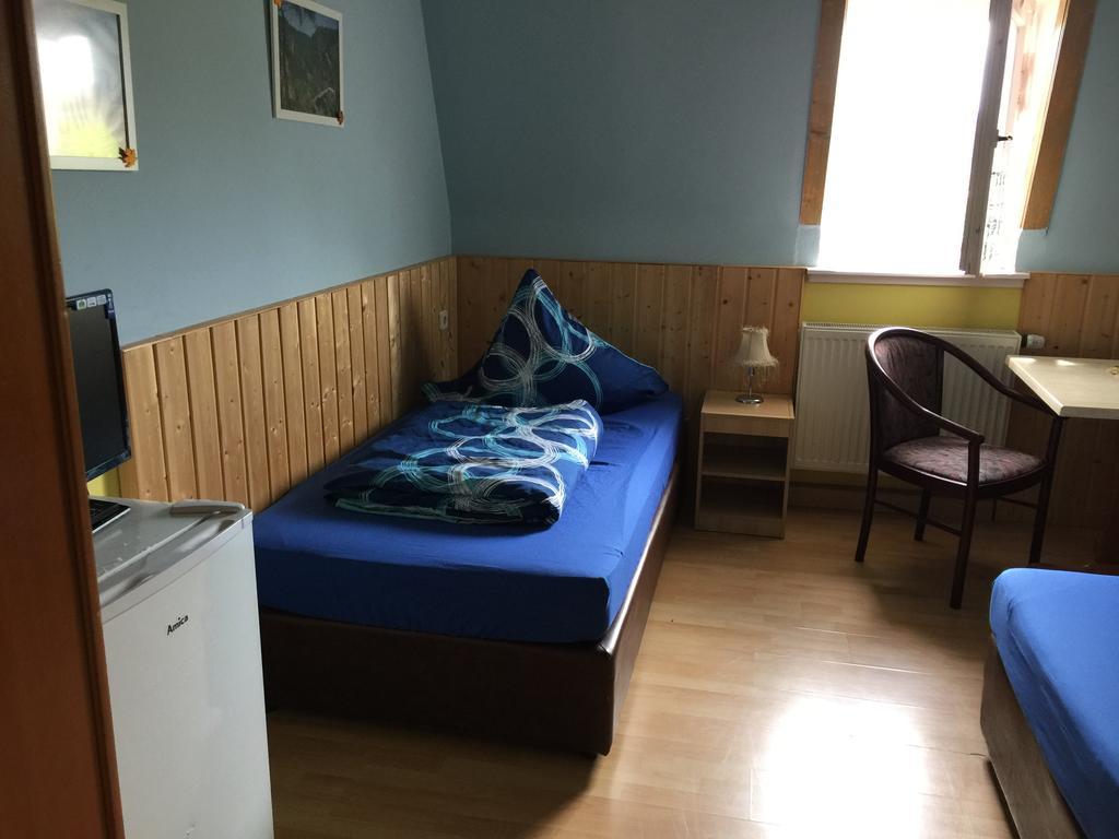 Zimmerfrei-dresden Hostel