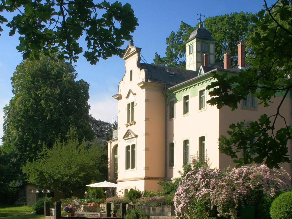 Therese-malten-villa 3*
