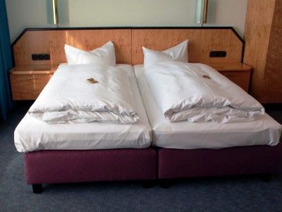 Am Terrassenufer 4*