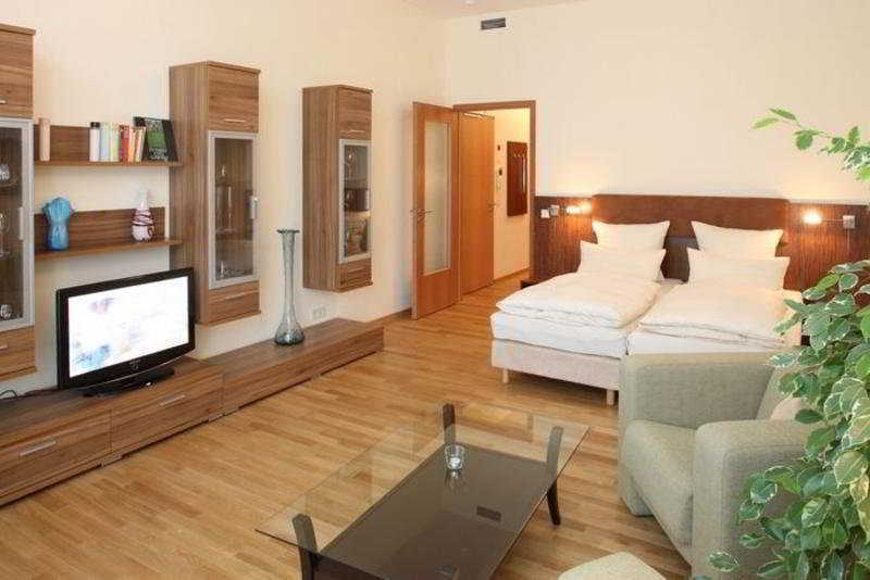 Altes Aparthotel 4*