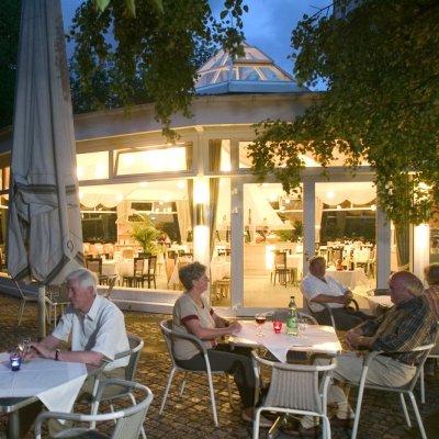 Am Terrassenufer Hotel Dresden
