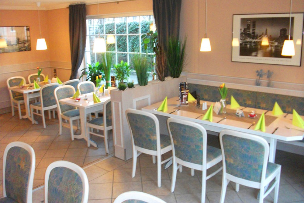 Domizil Hotel 3*