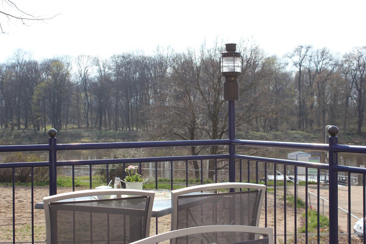 Pillnitzer Elbblick Hotel *