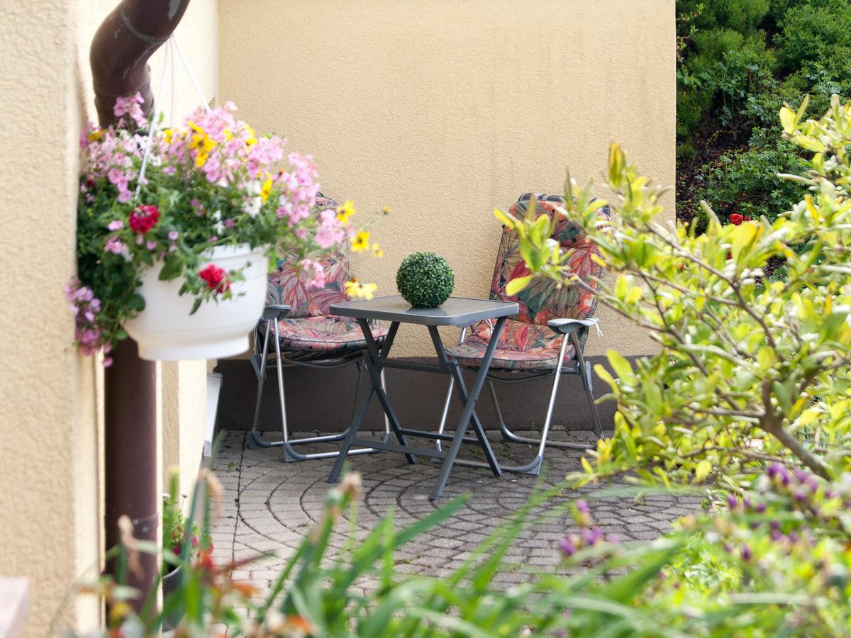 Apartment über Den Dächern Von *