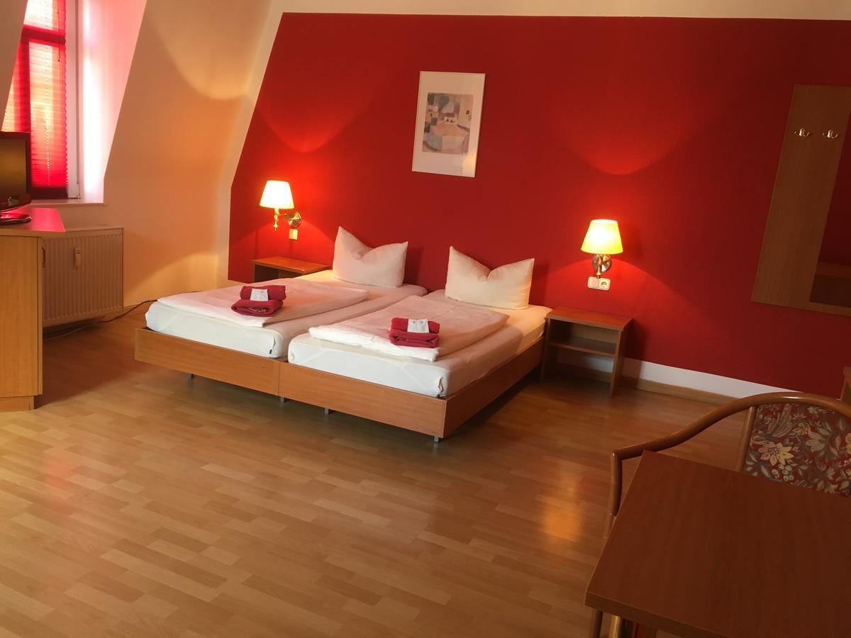 & Nolift Hotel 2*
