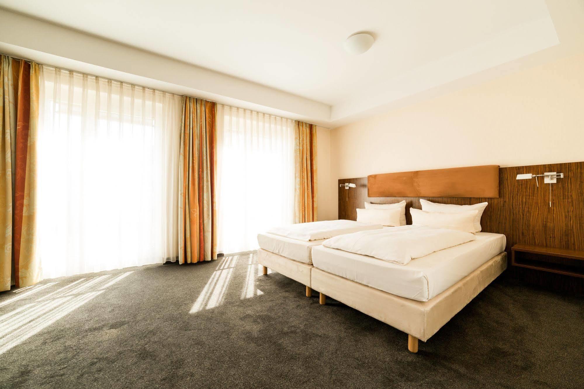 Aparthotel Altes 4*
