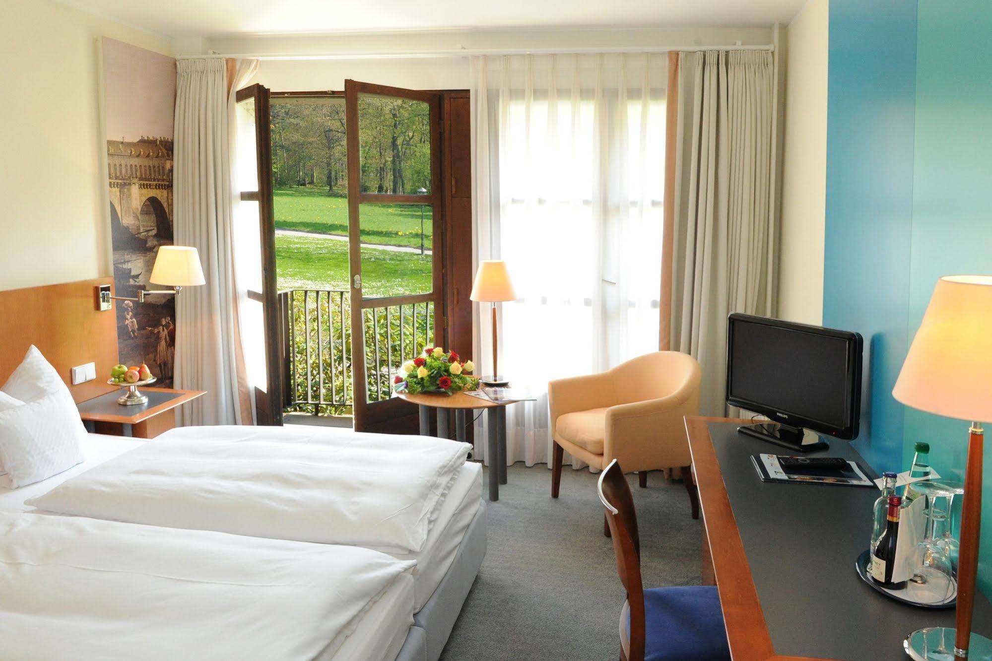 Schloss Eckberg Hotel