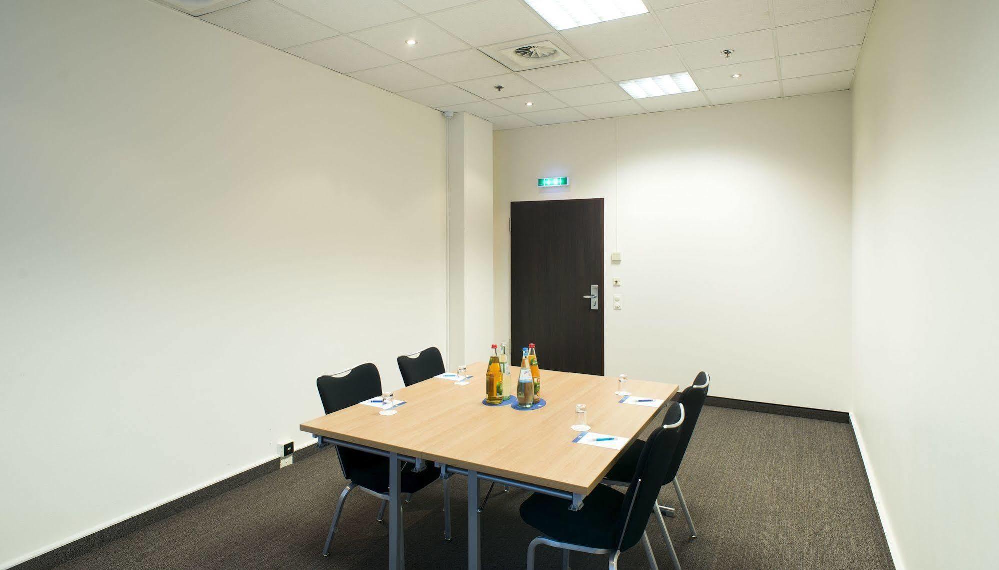 Hotel Nh Neustadt 4*