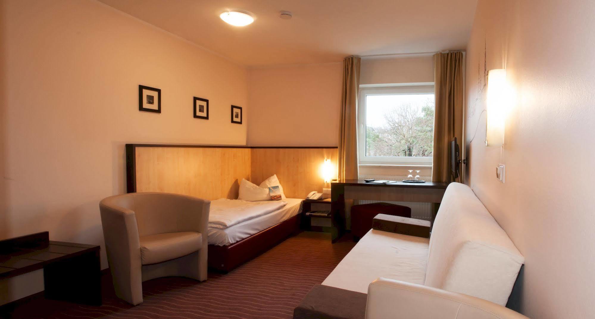 Bergwirtschaft Wilder Mann Und Restaurant 4* Dresden