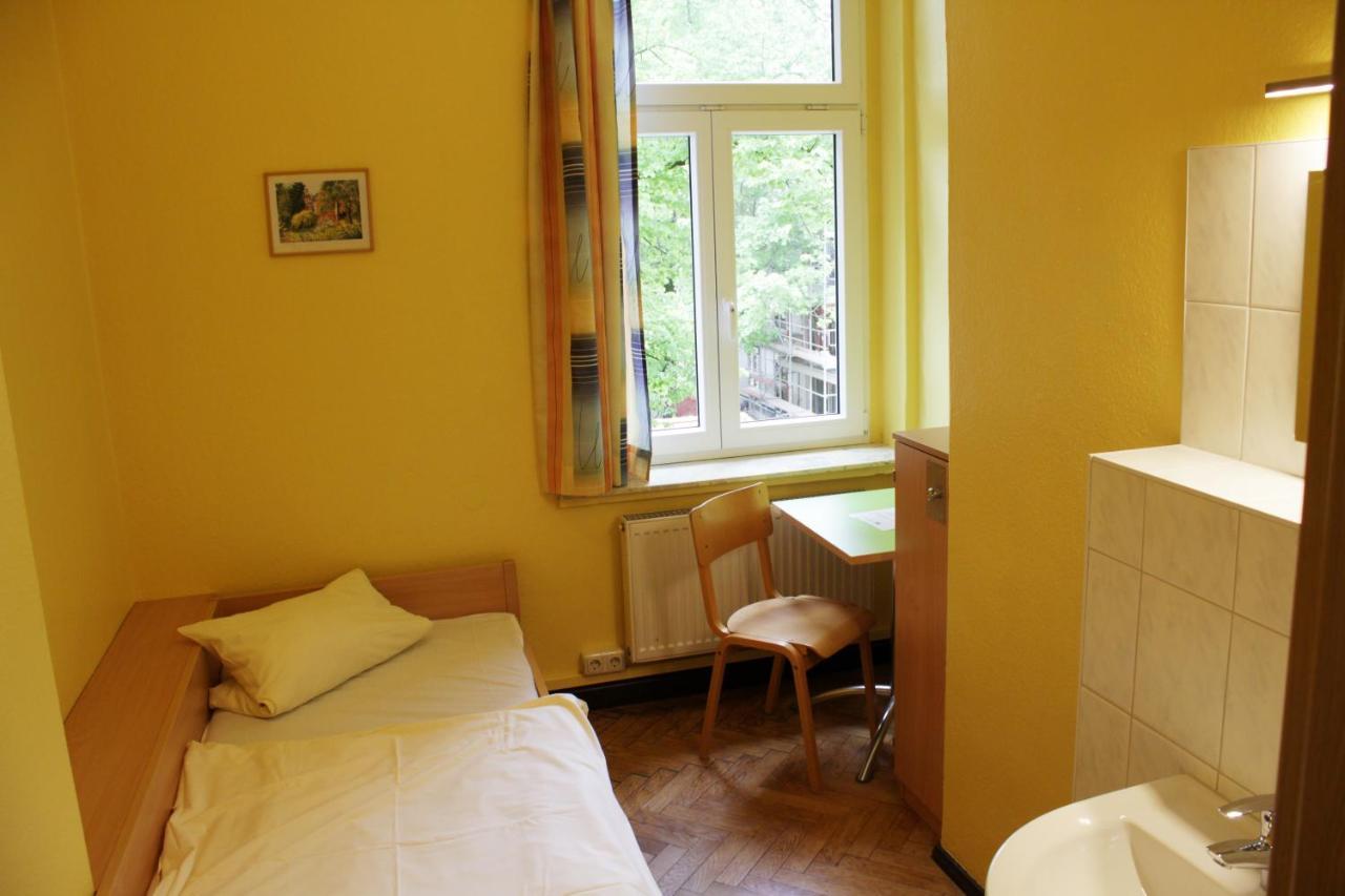Hostel Rudi Arndt *