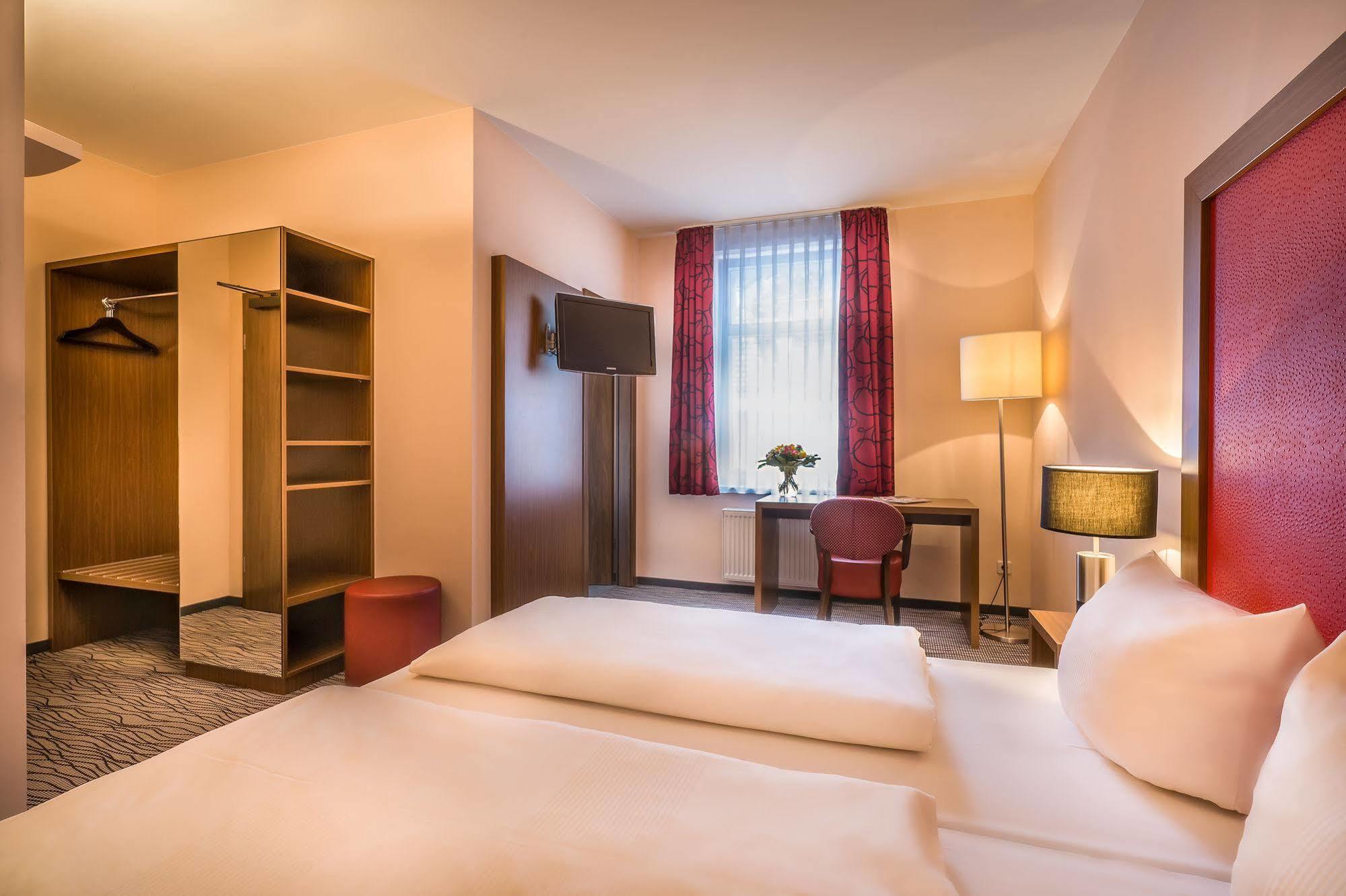 Scope Airport Hotel