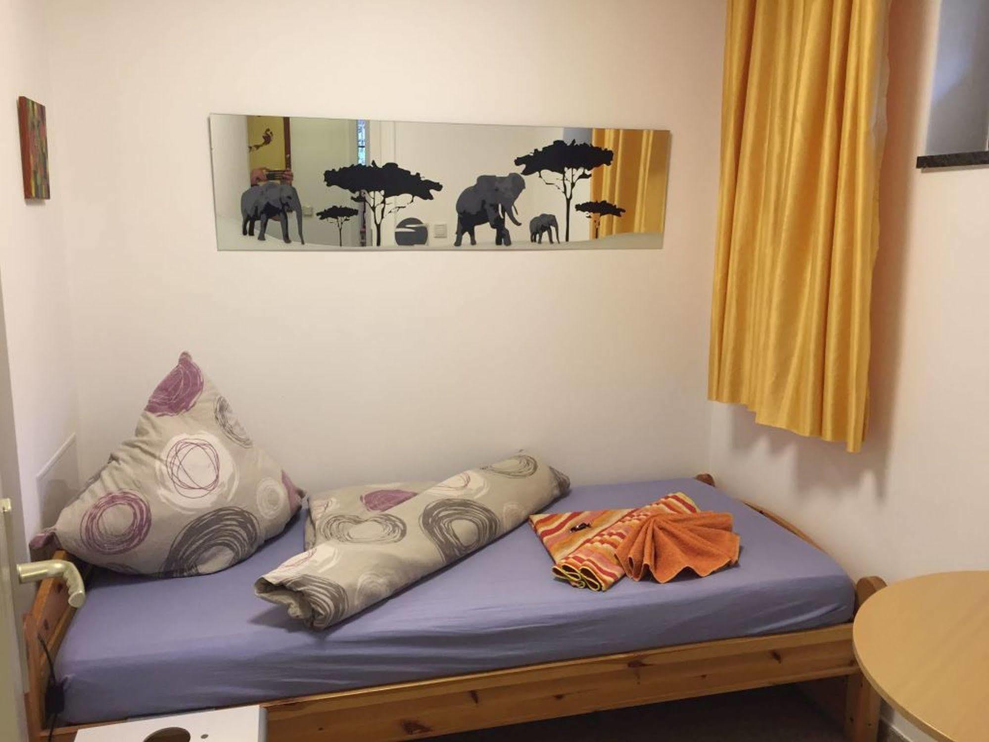 Rehn Hotel
