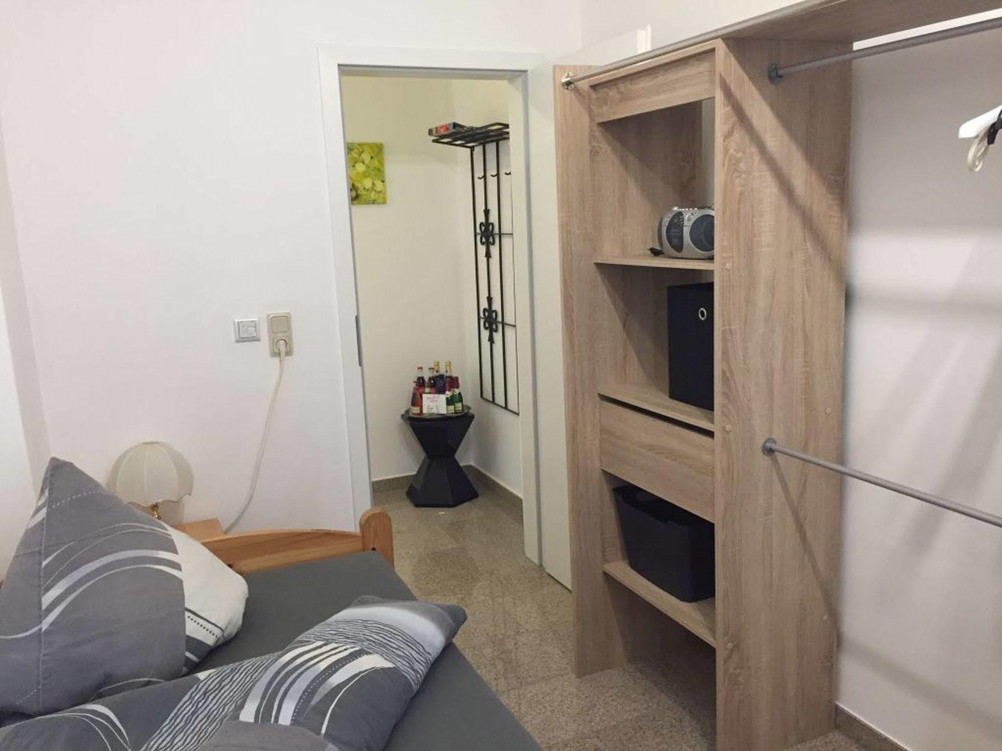 Rehn Hotel 3*