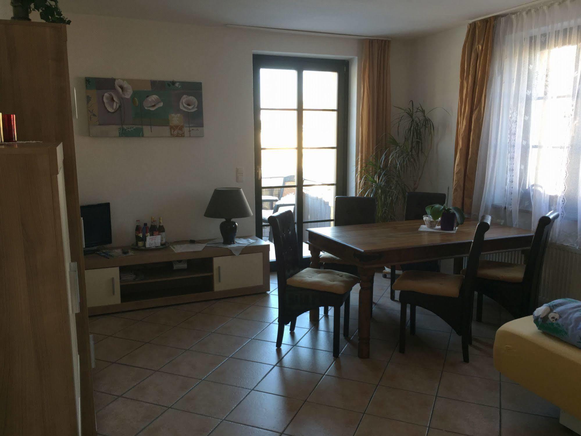 Rehn Hotel